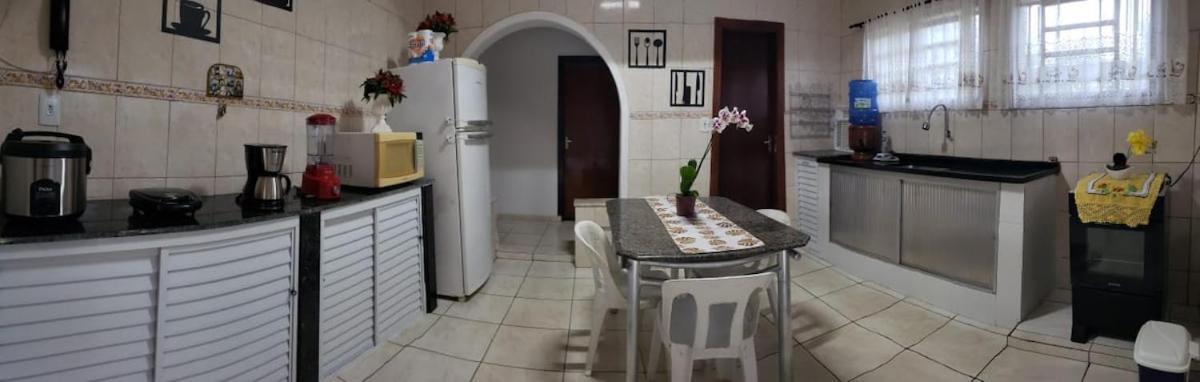 Chacara Charmosa Com Piscina, Campo De Futebol Villa Guaratingueta Exterior photo